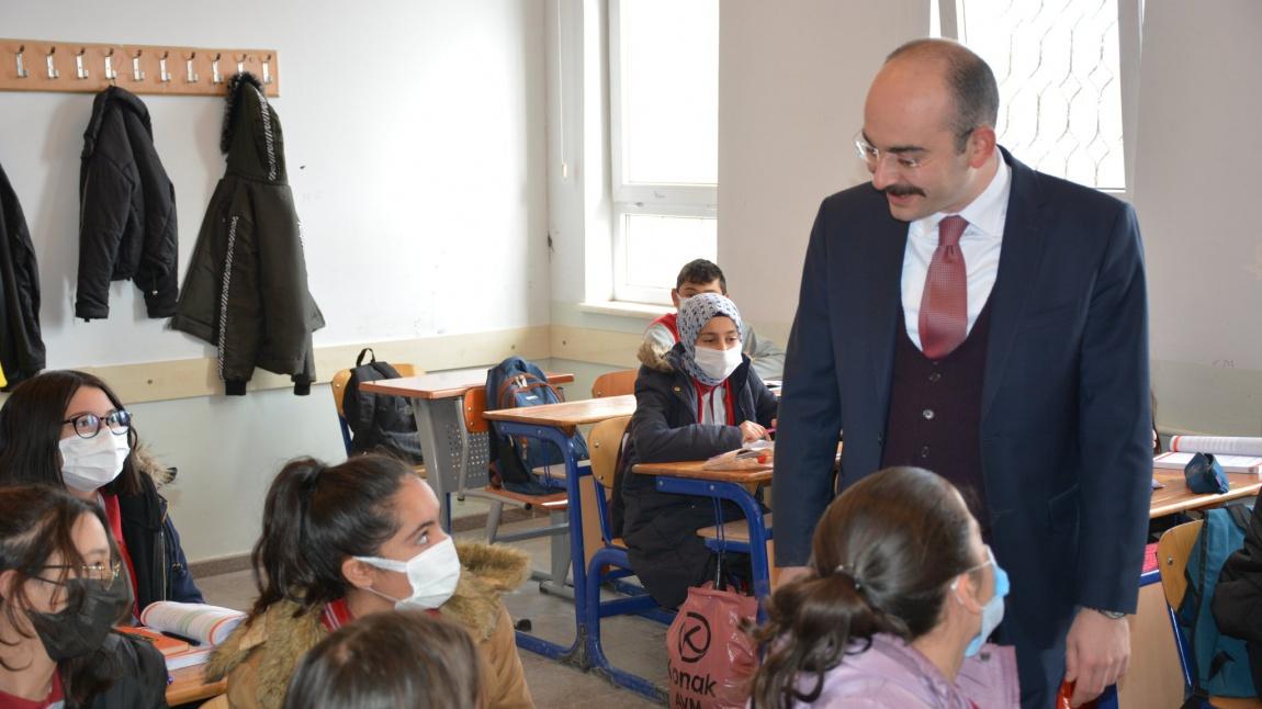 Kaymakamımız Sayın Ahmet Fatih SUNGUR ve İlçe Milli Eğitim Müdürümüz Sayın Mustafa ALKAN Okulumuzu Ziyaret Etti
